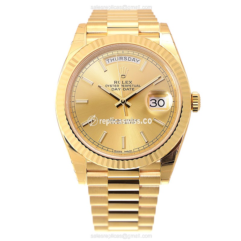 Exquisite Rolex 228238-0003 DAY-DATE Replica in 18kt Gold, Automatic Movement & Gold Bracelet Watch - view 2