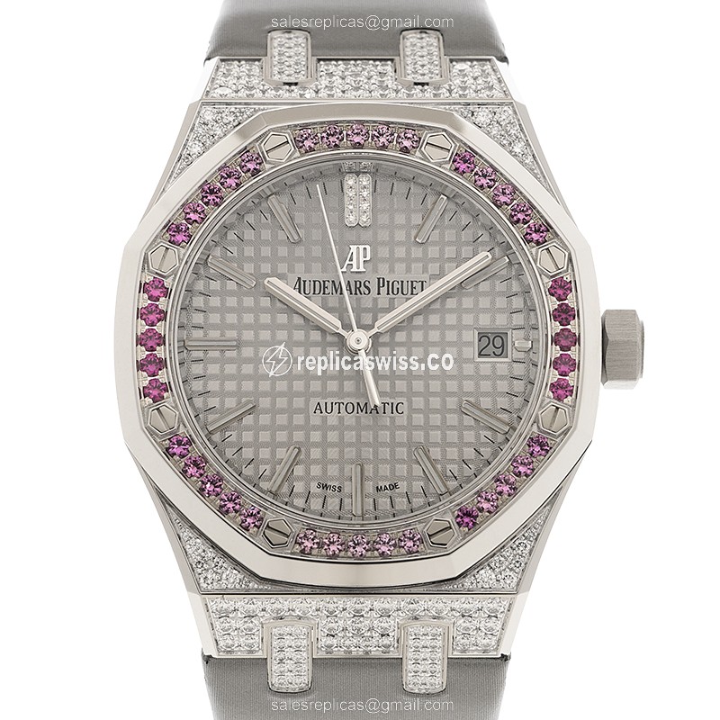 Audemars Piguet Royal Oak Replica in 18kt White Gold with Automatic Movement Silver Dial Watch