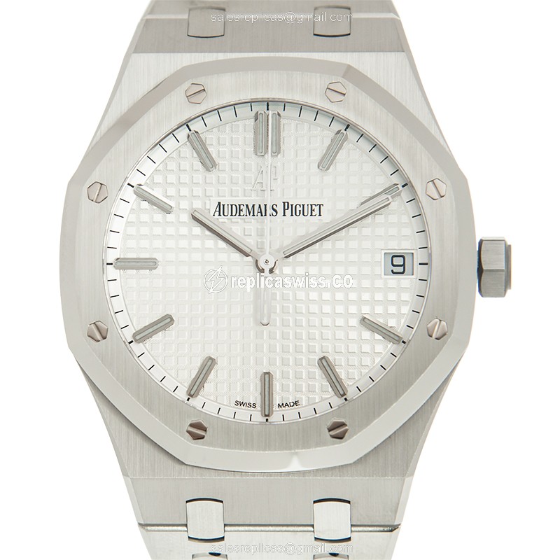 Elegant Audemars Piguet 15500ST.OO.1220ST.04 Replica in Stainless Steel with Silver Dial and