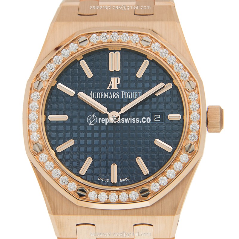 Elegant Audemars Piguet 67651OR.ZZ.1261OR.02 Replica with Blue Dial 18kt Gold Strap Watch