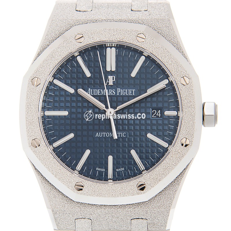 Elegant Audemars Piguet ROYAL OAK Replica in 18kt Gold Case & Blue Dial, Automatic Movement Watch