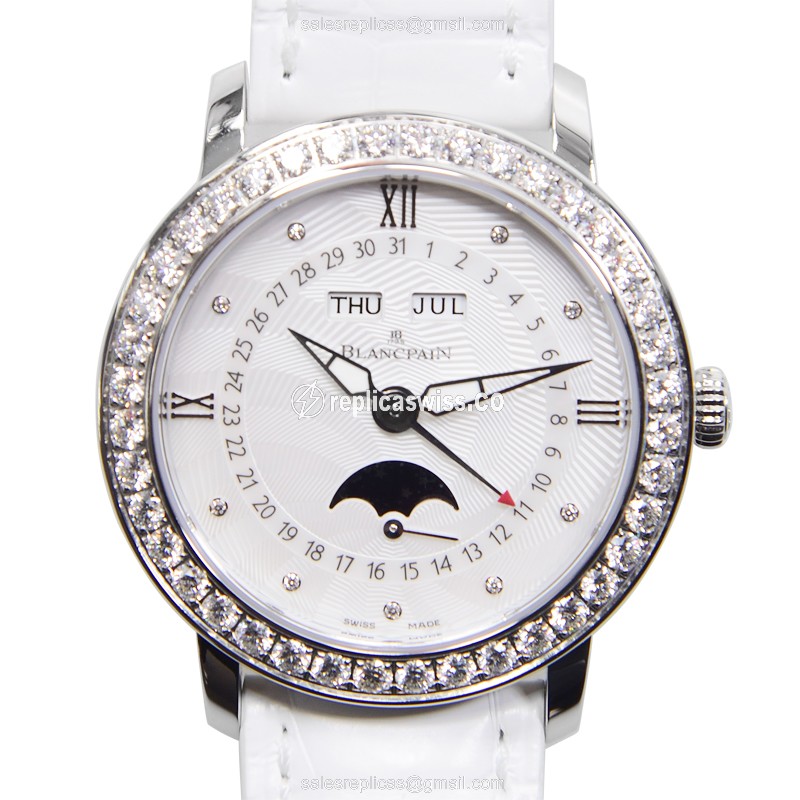 Elegant Blancpain 3663A-4654-55B Replica, Automatic Movement, White Dial & Alligator Strap Watch