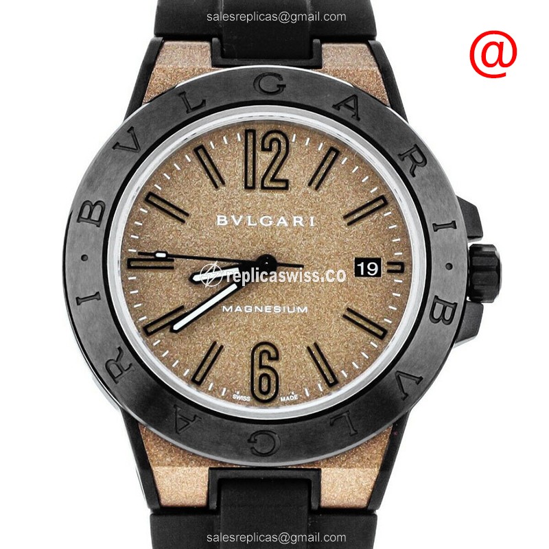 Elegant Bulgari 102306 DIAGONO Replica, Automatic Ceramic Beige Dial & Black Rubber Strap Watch