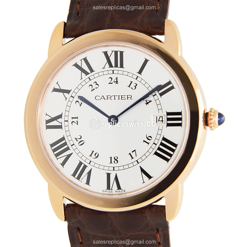 Elegant Cartier RONDE SOLO DE CARTIER Quartz Replica in 18kt Rose Gold & Steel, White Dial & Brown