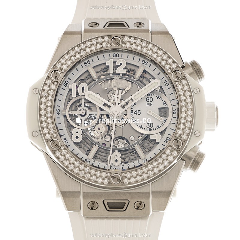 Elegant Hublot BIG BANG Replica in Silver Dial & Automatic Movement, Crafted in Exquisite Titanium