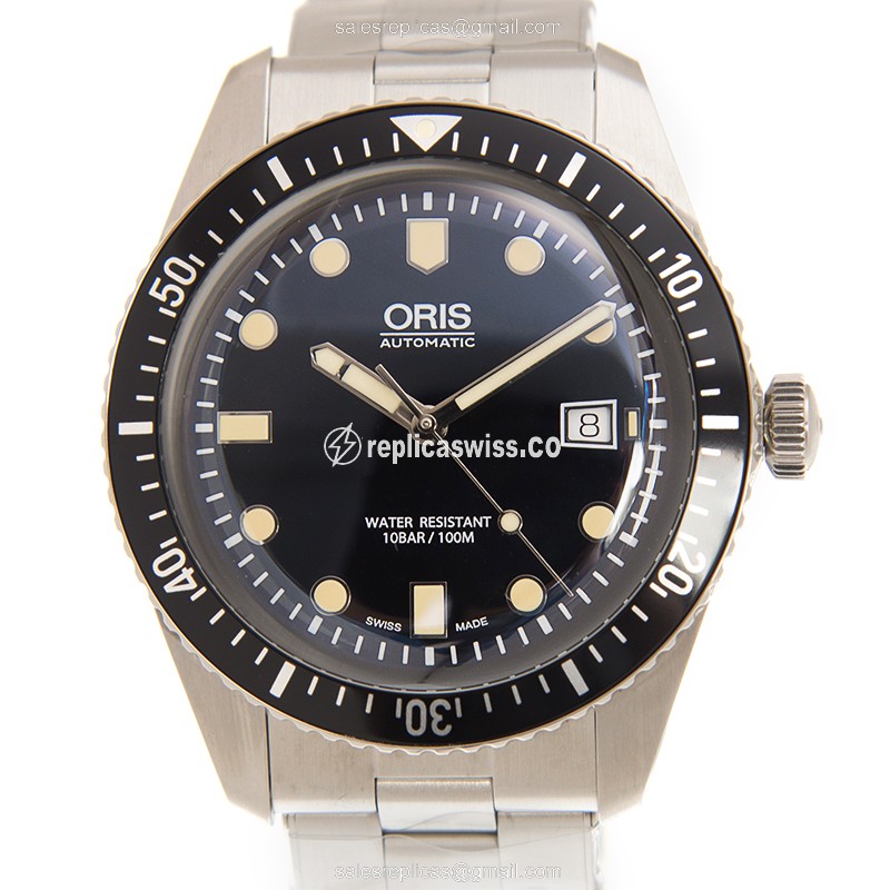 Elegant Oris Divers Replica in Black Dial & Stainless Steel Case, Automatic Movement Watch