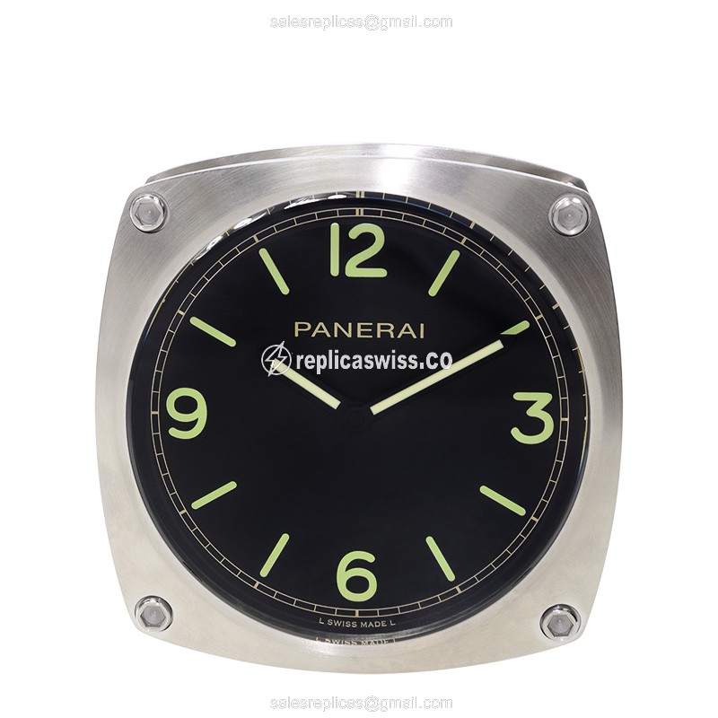 Elegant Panerai PAM00585 Replica Watch with Black Dial Quartz Movement
