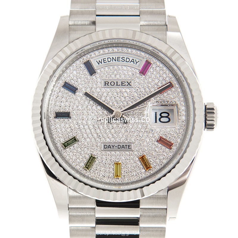 Elegant Rolex DAY-DATE Replica in 18kt Gold, Automatic Movement & Silver Dial Watch