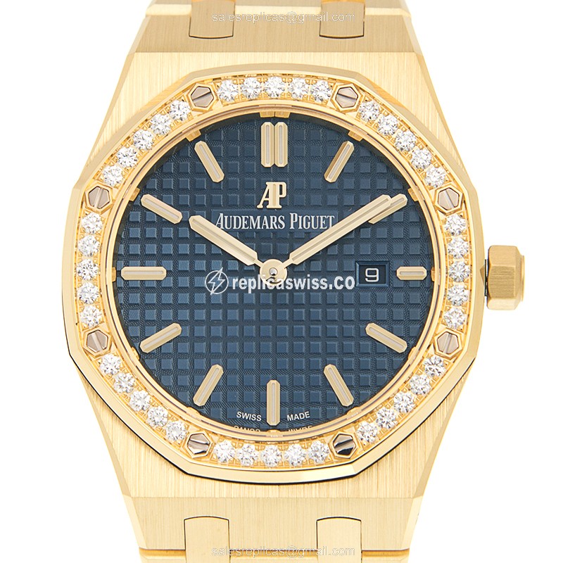Exquisite Audemars Piguet ROYAL OAK Quartz Replica in 18kt Gold with Blue Dial Crystal Bezels