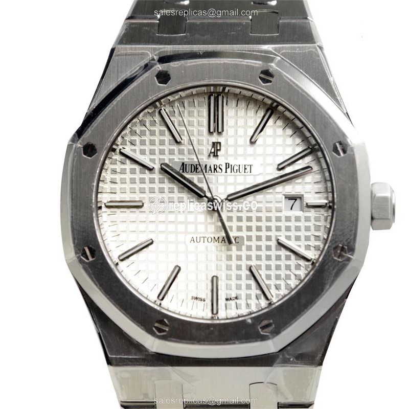 Exquisite Audemars Piguet Royal Oak Replica in Stainless Steel, Automatic Movement & Silver Dial