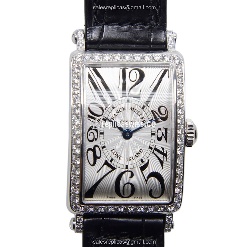 Exquisite Franck Muller 902 QZ Replica in 18kt White Gold, Silver Dial, Quartz Movement, Alligator