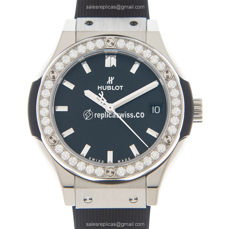 Exquisite Hublot Classic Fusion Replica in Black Dial Titanium Case with Quartz Movement Watch