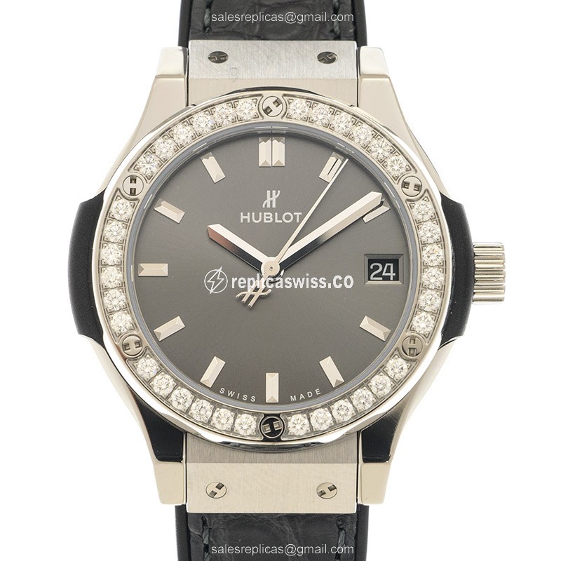 Exquisite Hublot Classic Fusion Replica in Gray Dial, Titanium Case & Alligator Strap Watch