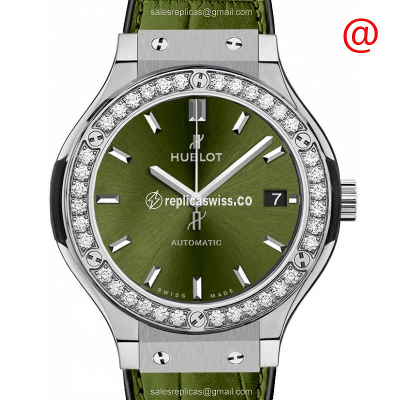 Exquisite Hublot Classic Fusion Replica in Green Dial & Titanium Case with Automatic Movement Watch