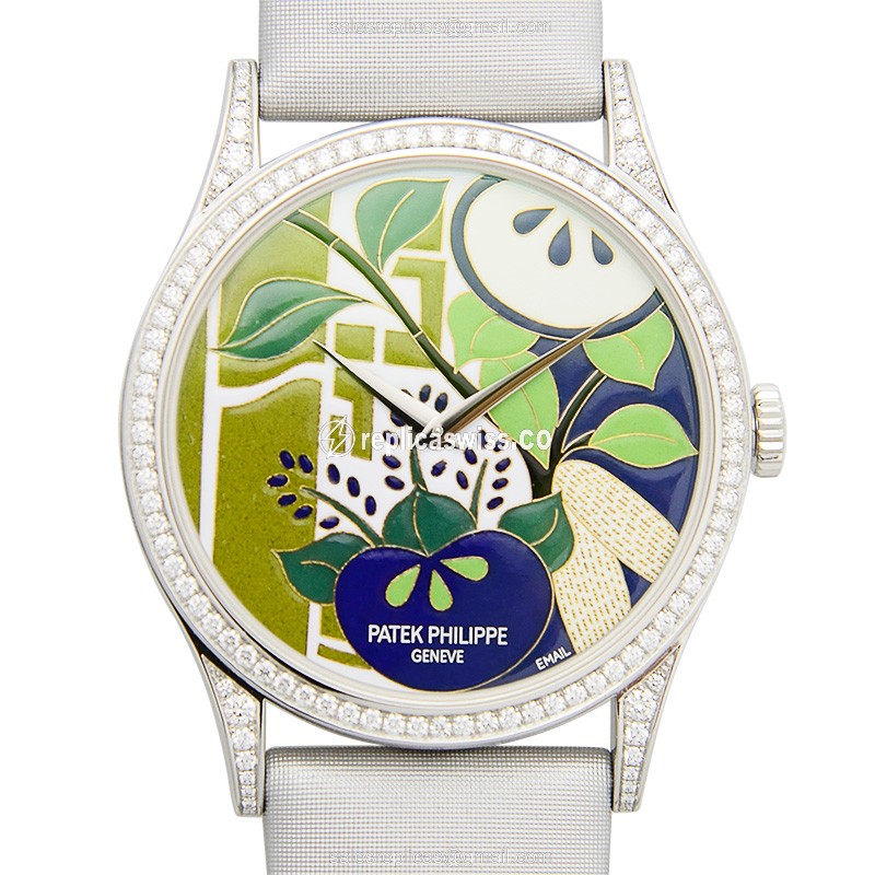 Exquisite Patek Philippe 5077/100P-021 CALATRAVA Replica with Green Dial & Leather Strap Watch
