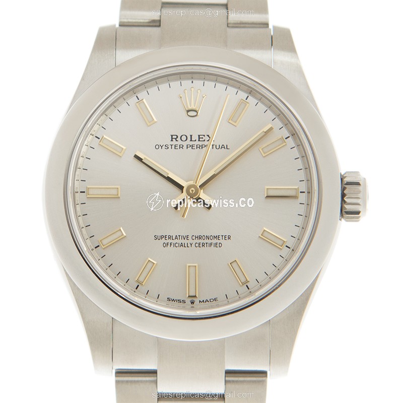 Exquisite Rolex OYSTER PERPETUAL Replica in Silver Dial & Stainless Steel Case with Automatic