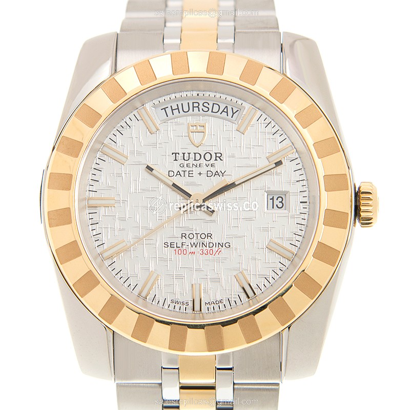 Exquisite Tudor 21013 CLASSIQUE Replica with Automatic Movement Silver Dial, 18kt Steel Case