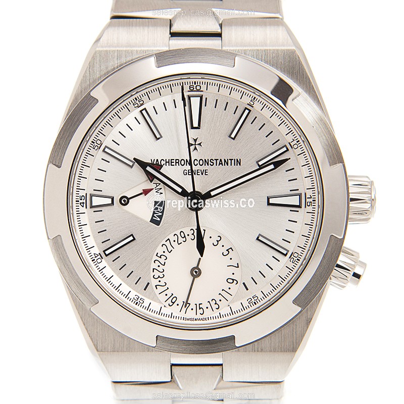 Exquisite Vacheron Constantin 7900V/110A-B333 Replica, Silver Dial & Steel Case for a Timeless Look