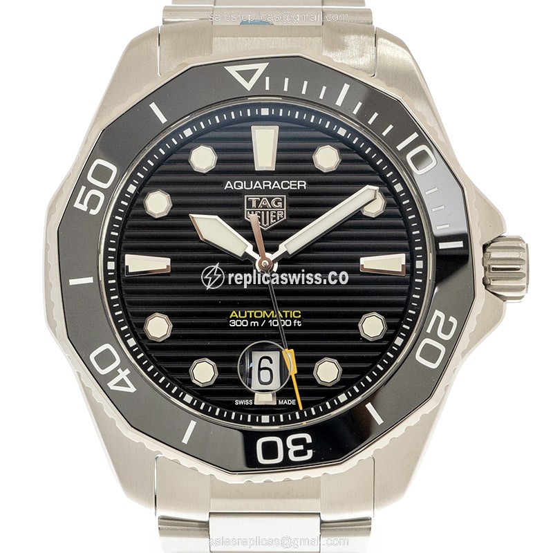 Luxe Tag Heuer AQUARACER Replica, Automatic Movement, Black Dial & Steel Case Watch