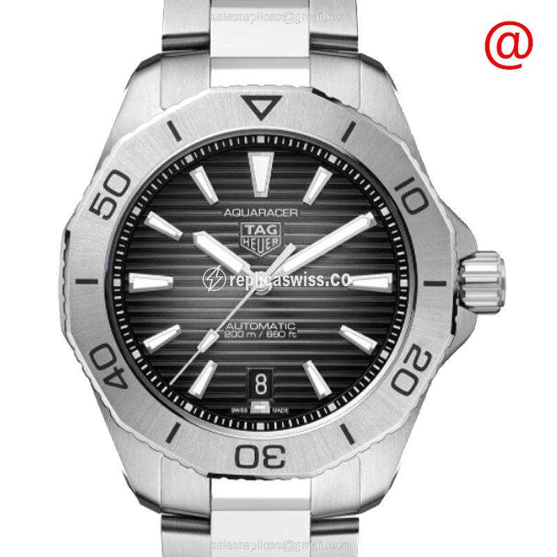 Luxe Tag Heuer WBP2110.BA0627 AQUARACER Automatic Steel Watch, Black Dial, Silver Clasp