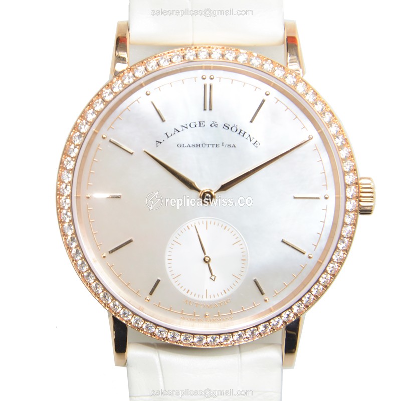 Luxurious A Lange & Sohne SAXONIA Automatic in 18kt Rose Gold, adorned with Diamonds & White Dial