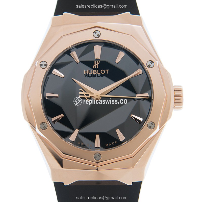 Luxurious Hublot Classic Fusion Replica in 18kt Rose Gold | Black Dial & Rubber Strap Watch