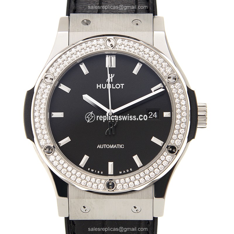 Luxurious Hublot Classic Fusion Replica in Black Diamond, Automatic Movement & Rubber Strap Watch