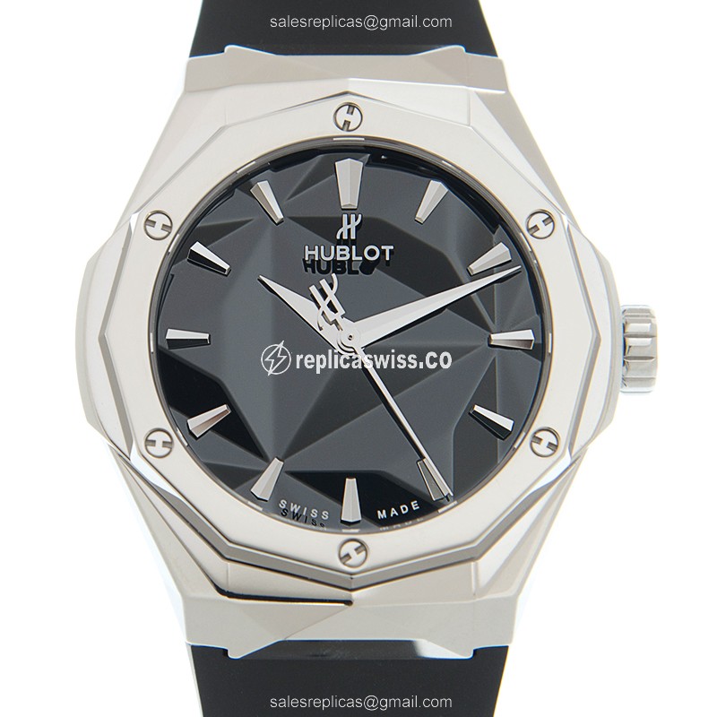 Luxurious Hublot Classic Fusion Replica in Black Titanium Case Automatic Movement Watch