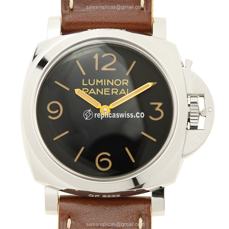 Luxurious Panerai LUMINOR Manual Wind Replica in Black Dial & Steel Case Watch