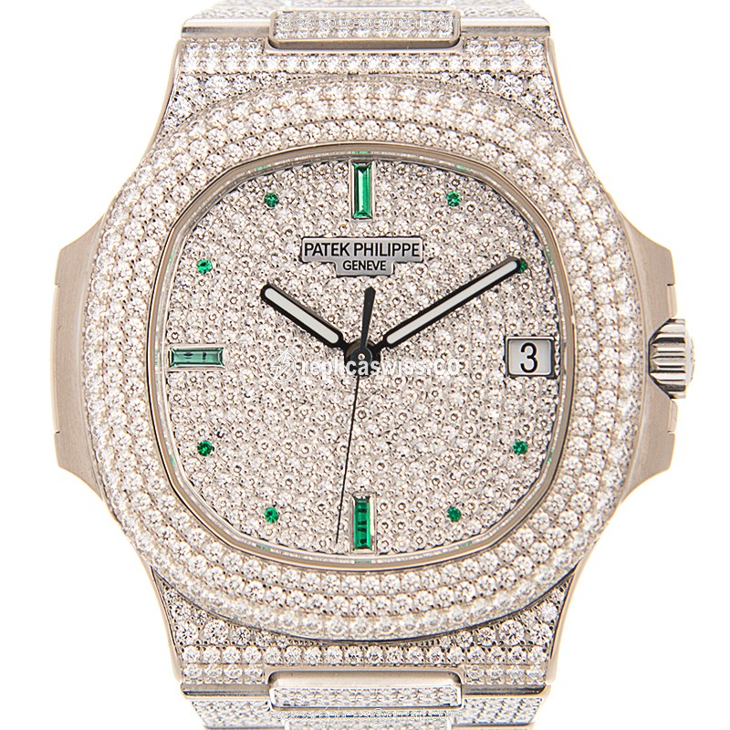 Luxurious Patek Philippe 5719/1G-010 Nautilus Replica, Automatic, 18kt White Gold, Silver Dial &
