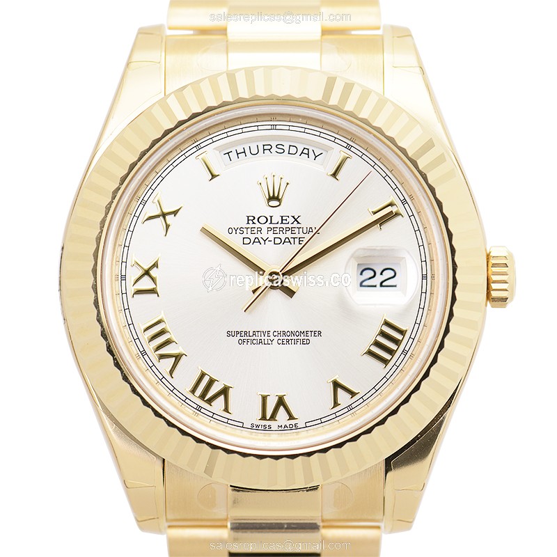 Luxurious Rolex DAY-DATE Replica in 18kt Gold, Automatic Movement & White Dial Watch