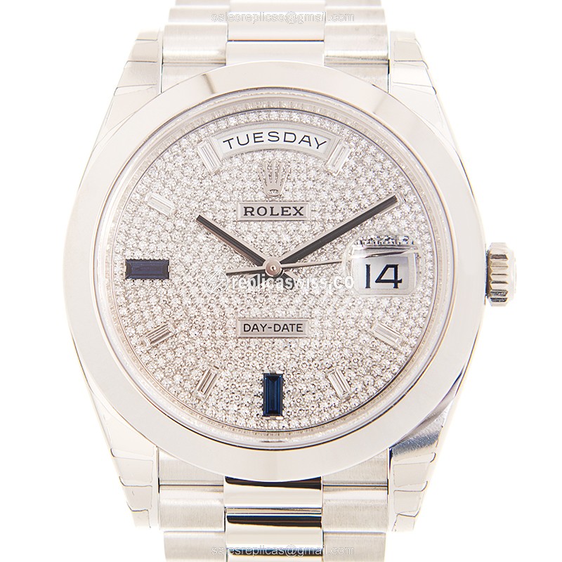 Luxury Rolex DAY-DATE 228206 Replica in 18kt White Gold, Automatic Movement Silver Clasp Watch