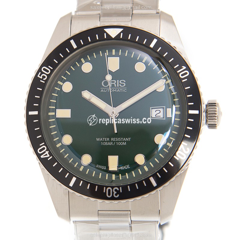 Oris 01 733 7720 Divers Replica Watch | Automatic Movement | Green Dial & Stainless Steel Case