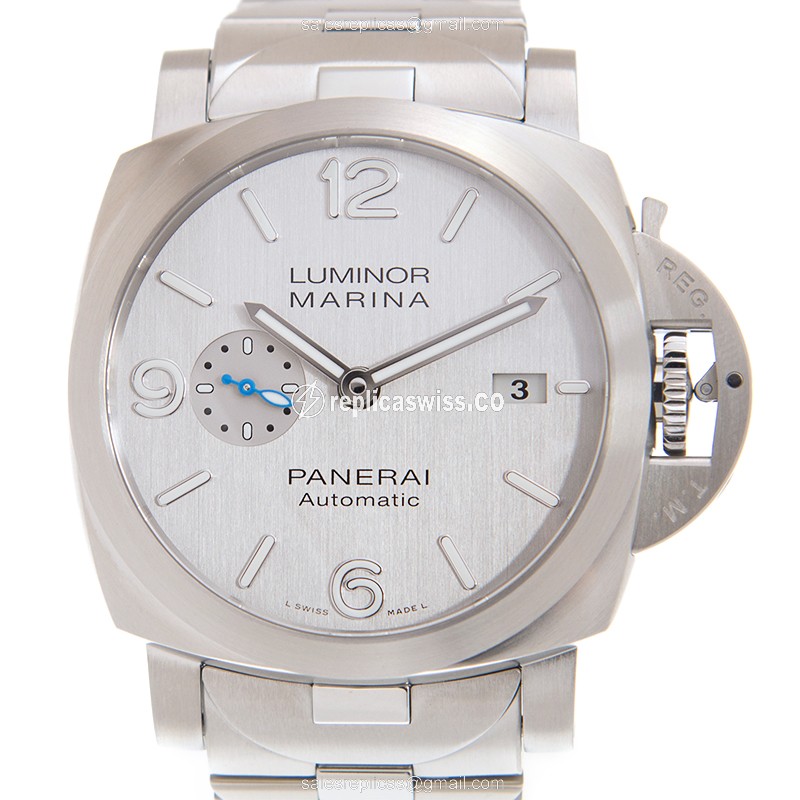 Panerai PAM00978 LUMINOR Replica in Stainless Steel with Automatic Movement Silver Dial Watch