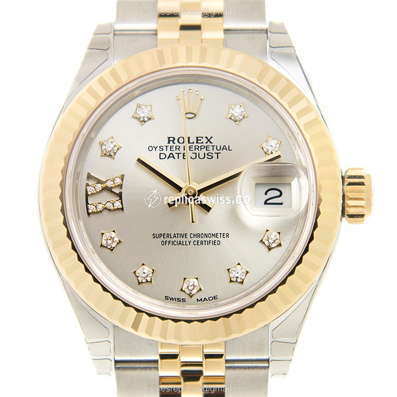 Rolex Datejust Lady Automatic — 18kt Steel Case & Silver Dial, 18kt Steel Strap Watch