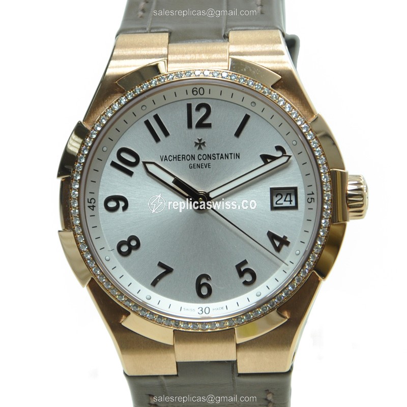 Vacheron Constantin Overseas Replica in 18kt Rose Gold with Automatic Movement White Dial Watch
